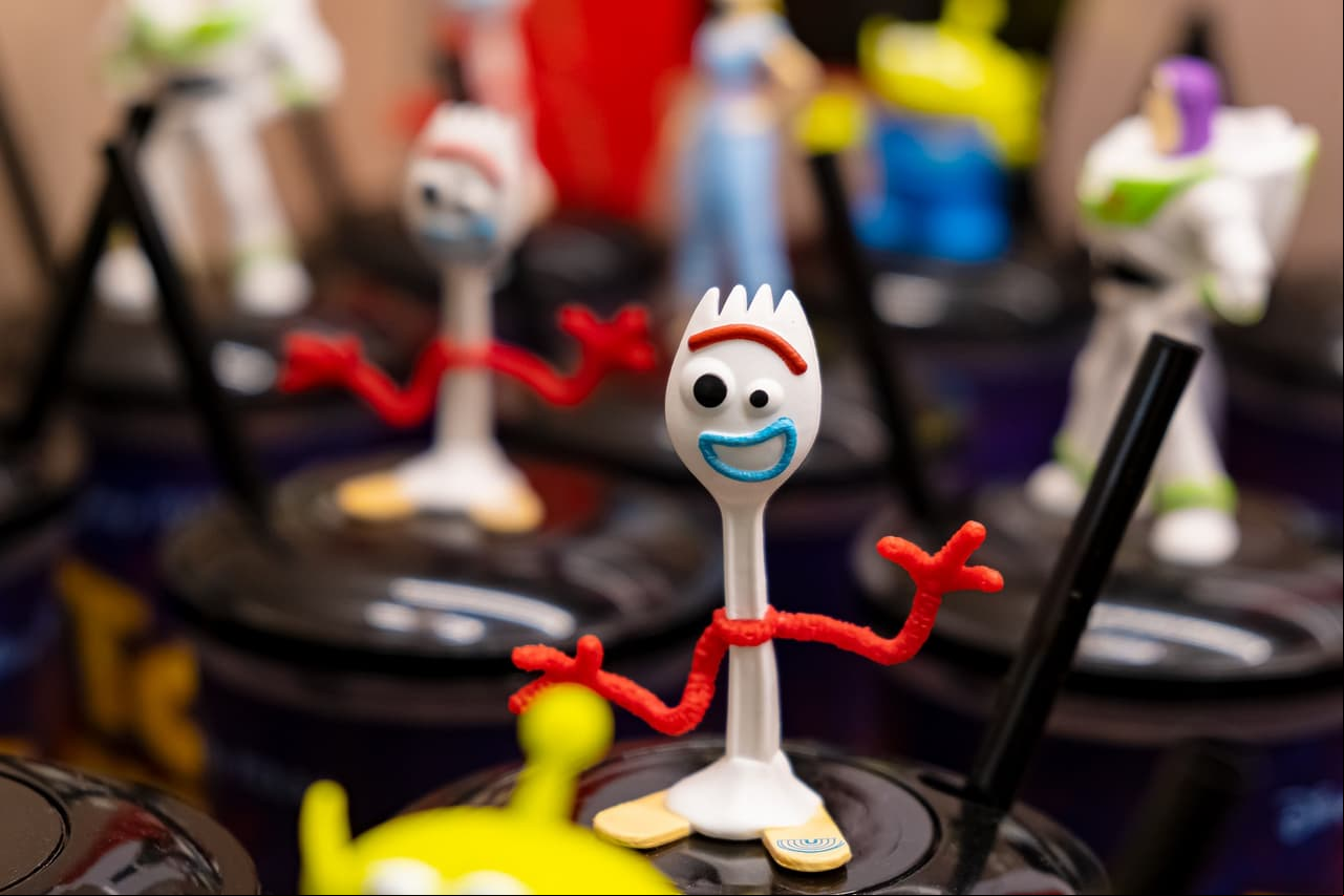 Disney saca de sus tiendas el juguete 'Forky 11' por considerarlo peligroso