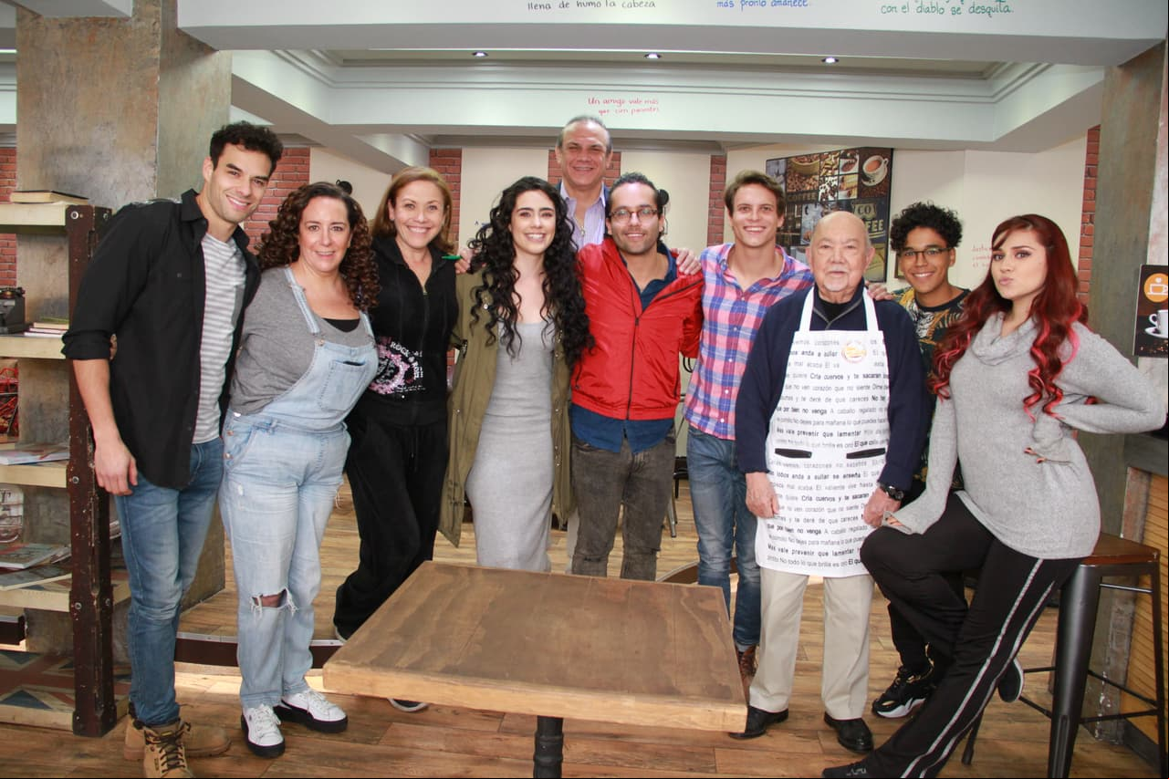 El elenco completo del capítulo.
