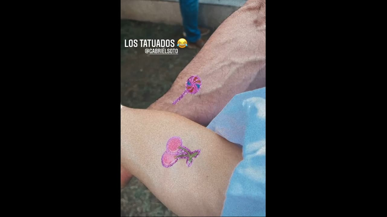 Además detalló que durante la fiesta, ella y Gabriel Soto se pusieron tiernos tatuajes en el antebrazo, en forma de paleta de caramelo y cerezas.