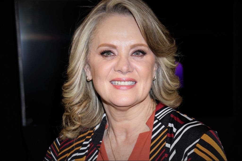 En noviembre de 1963 llegó a este mundo Teresa de Jesús Buenfil López, mejor conocida como Erika Buenfil y quien hoy ha protagonizado grandes telenovelas e incluso es la reina de Tik Tok.