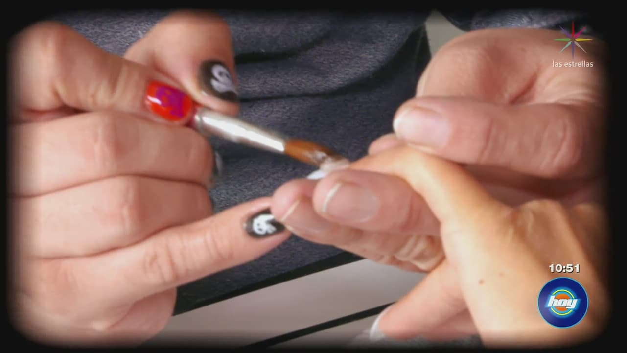 Uñas muy modernas