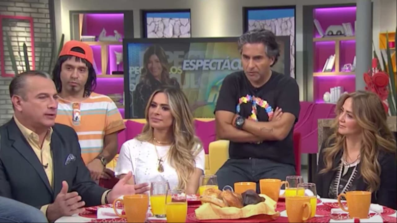 Exconductor de Hoy es vinculado a proceso y Andrea Legarreta reacciona