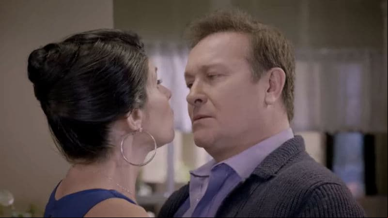 Ezequiel le demuestra a Amanda que es un verdadero hombre
