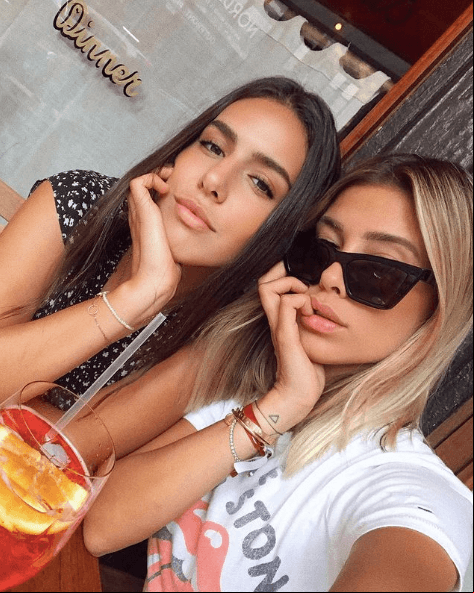 Michelle Salas y Camila Valero