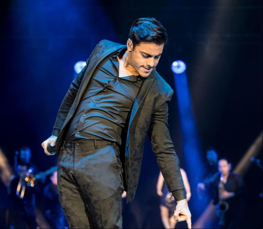 Carlos Rivera conquista México con "Yo Creo Tour" y su inigualable talento