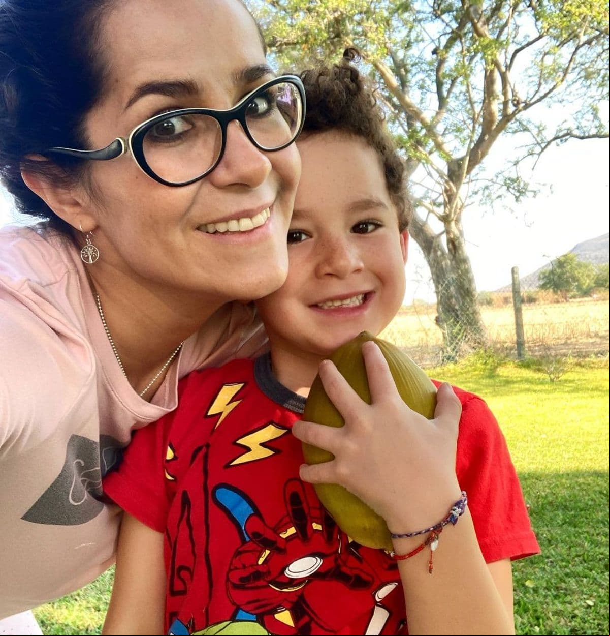 Desde su nacimiento, la actriz de ‘Médicos, línea de vida’ y ‘Como dice el dicho’ no ha dejado de compartir fotografías de su hijo, quien constantemente roba miradas por su carisma.