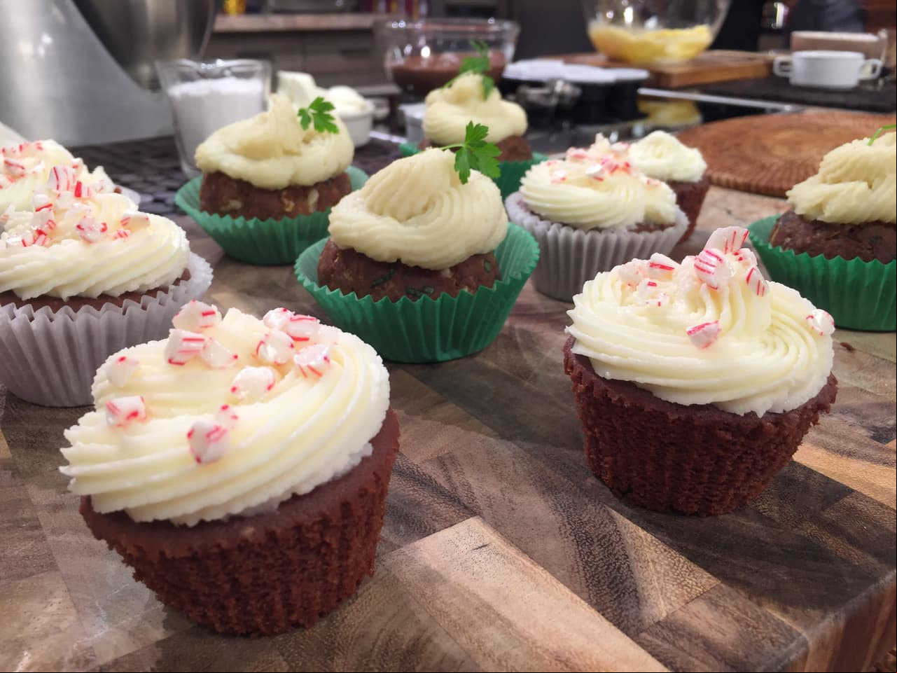 Cupcakes de chocolate con dulce de menta