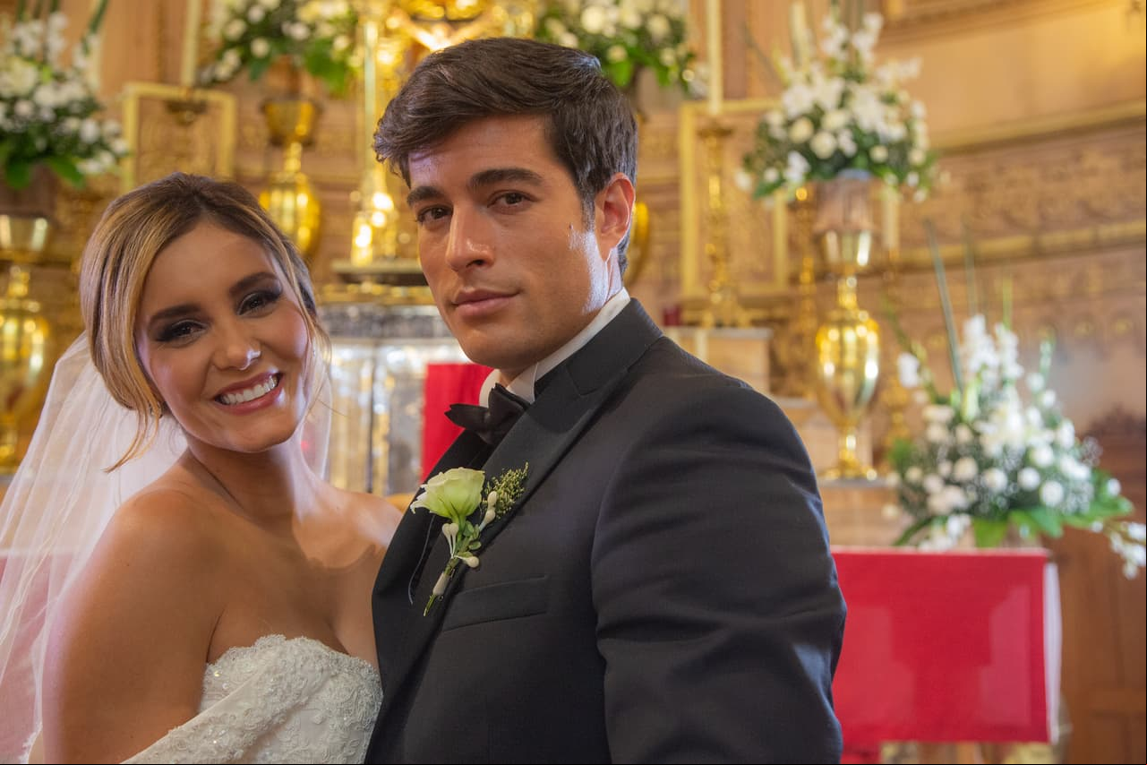 Ambos dieron el sí ante Dios y fueron declarados marido y mujer.