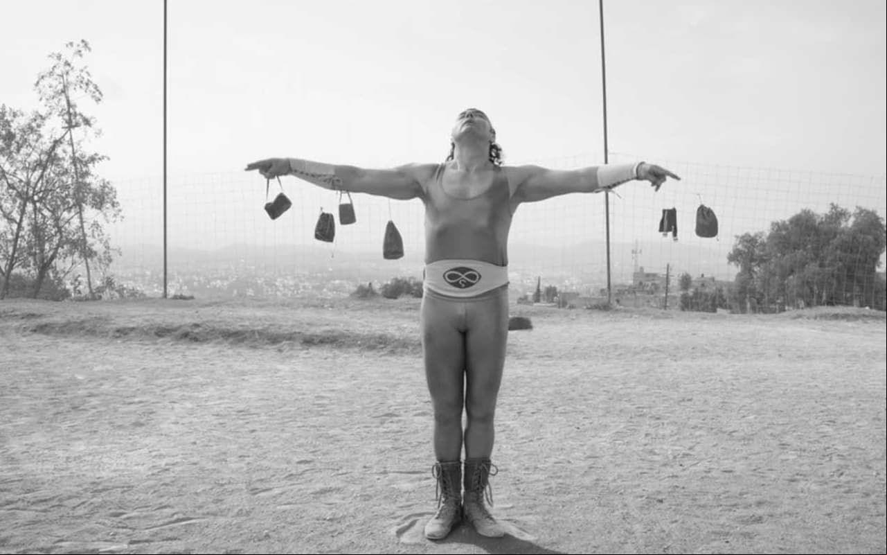 Hizo su debut en el cine con la película ‘Roma’ en la que interpretó al ‘Profesor Zovek’.