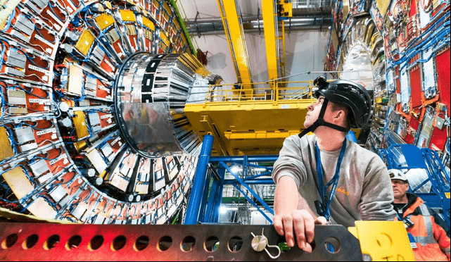 Acelerador de partículas LHC o 'Máquina de Dios'
