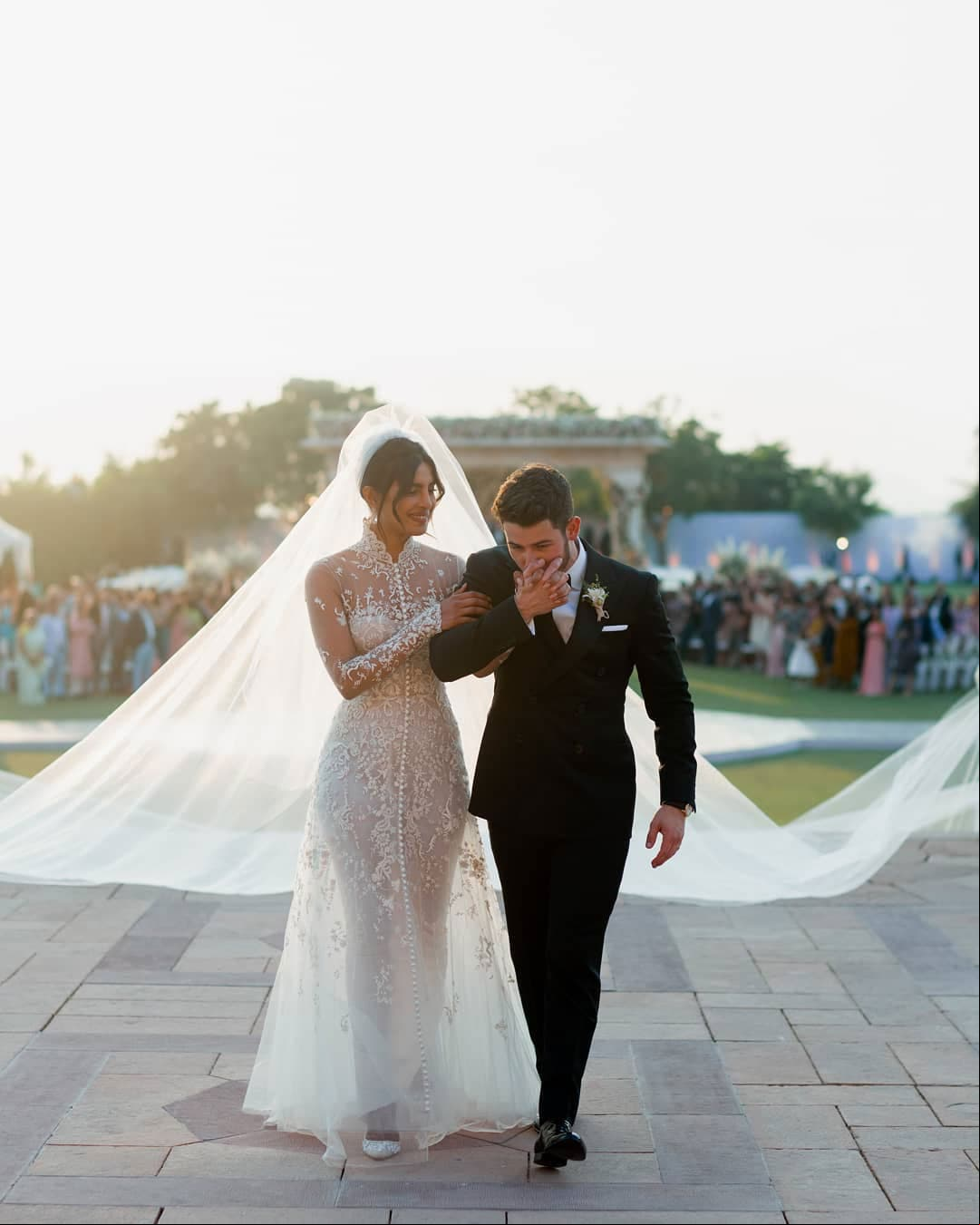 Aquí te presentamos algunas de las imágenes de la boda de cinco días que Nick Jonas y Priyanka Chopray celebraron en Jodhpur, India.