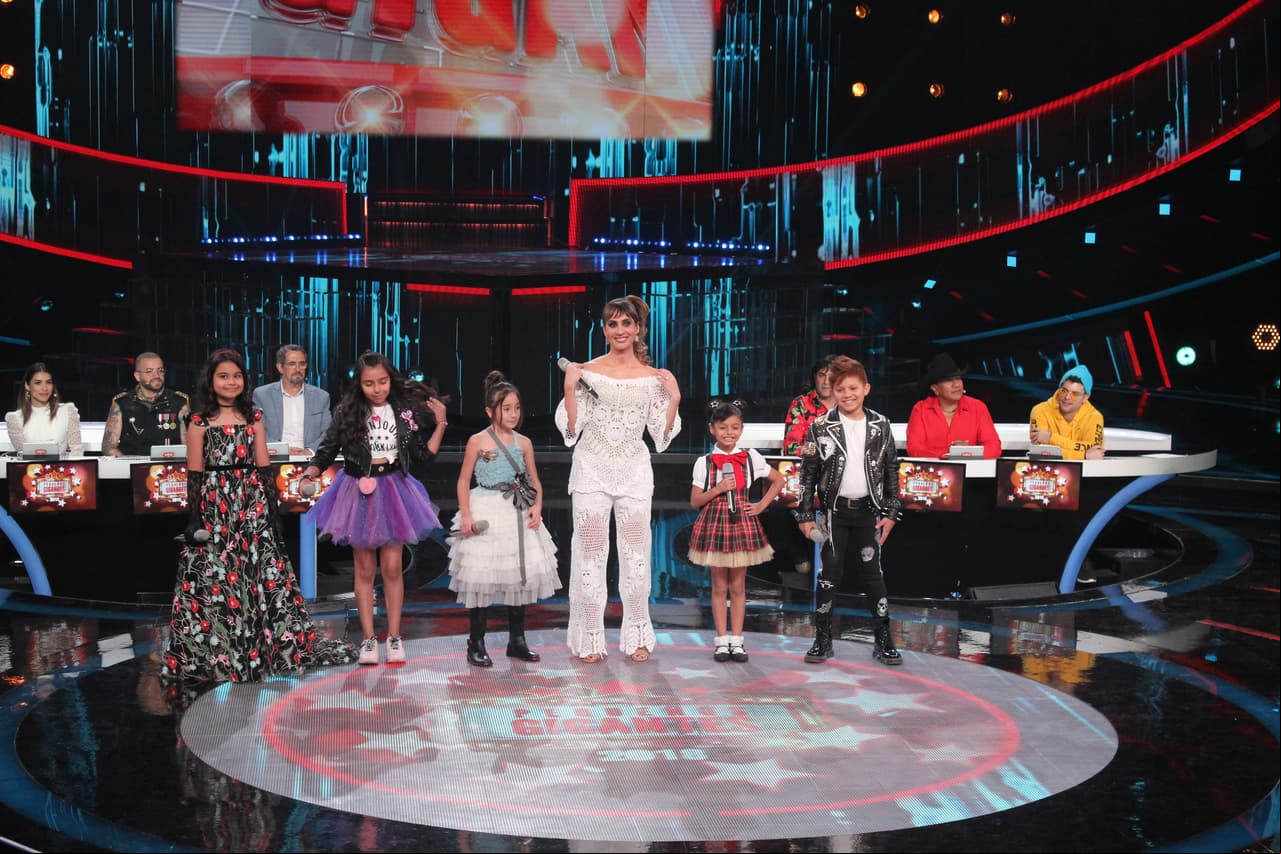La invitada de Pequeños Gigantes fue la gran Filippa Giordano, quien cantó "Me he Enamorado de Ti" junto a los pequeños cantantes del programa.