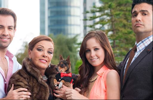 Mejor actriz juvenil en Premios TVyNovelas con su participación en ‘
<b>Qué pobres tan ricos</b>’, aunque solo obtuvo la nominación ahí, en los Kids Choice Awards de México sí fue ganadora con el mismo papel como ‘Actriz Favorita’ en 2014.