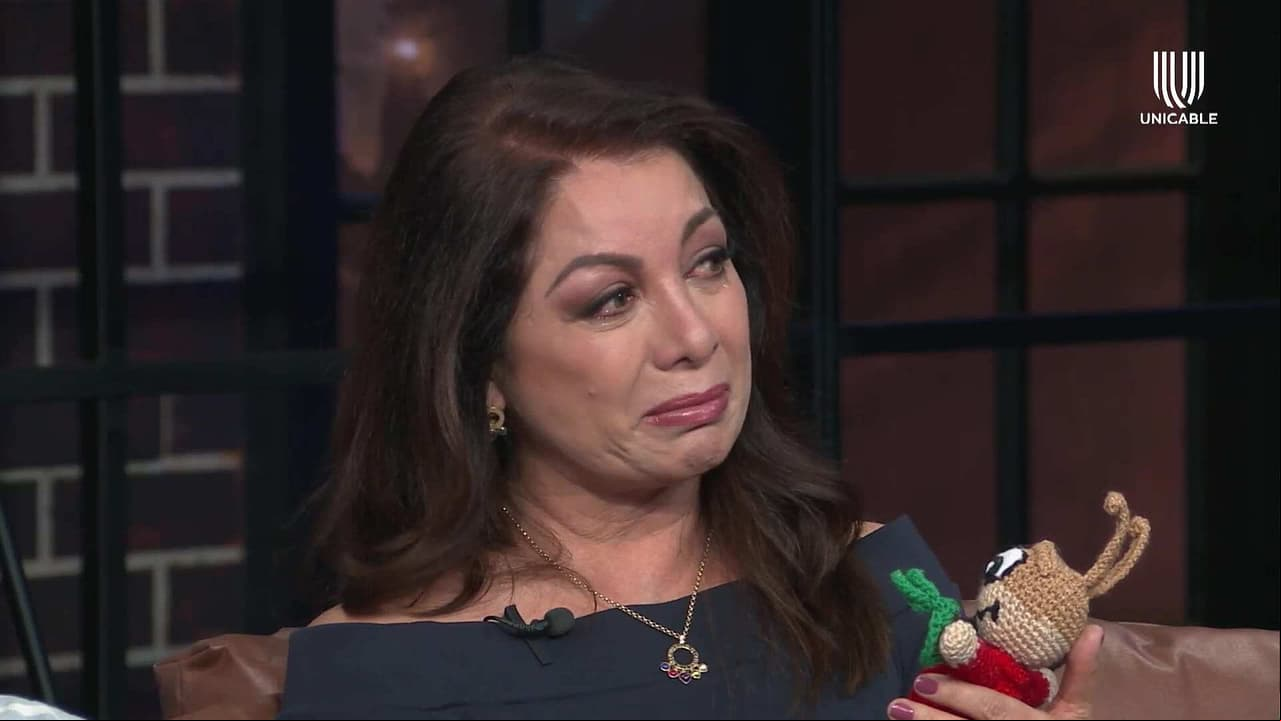Arlette Pacheco rompe en llanto al narrar cómo vio morir a su padre: "Le dio un paro respiratorio"