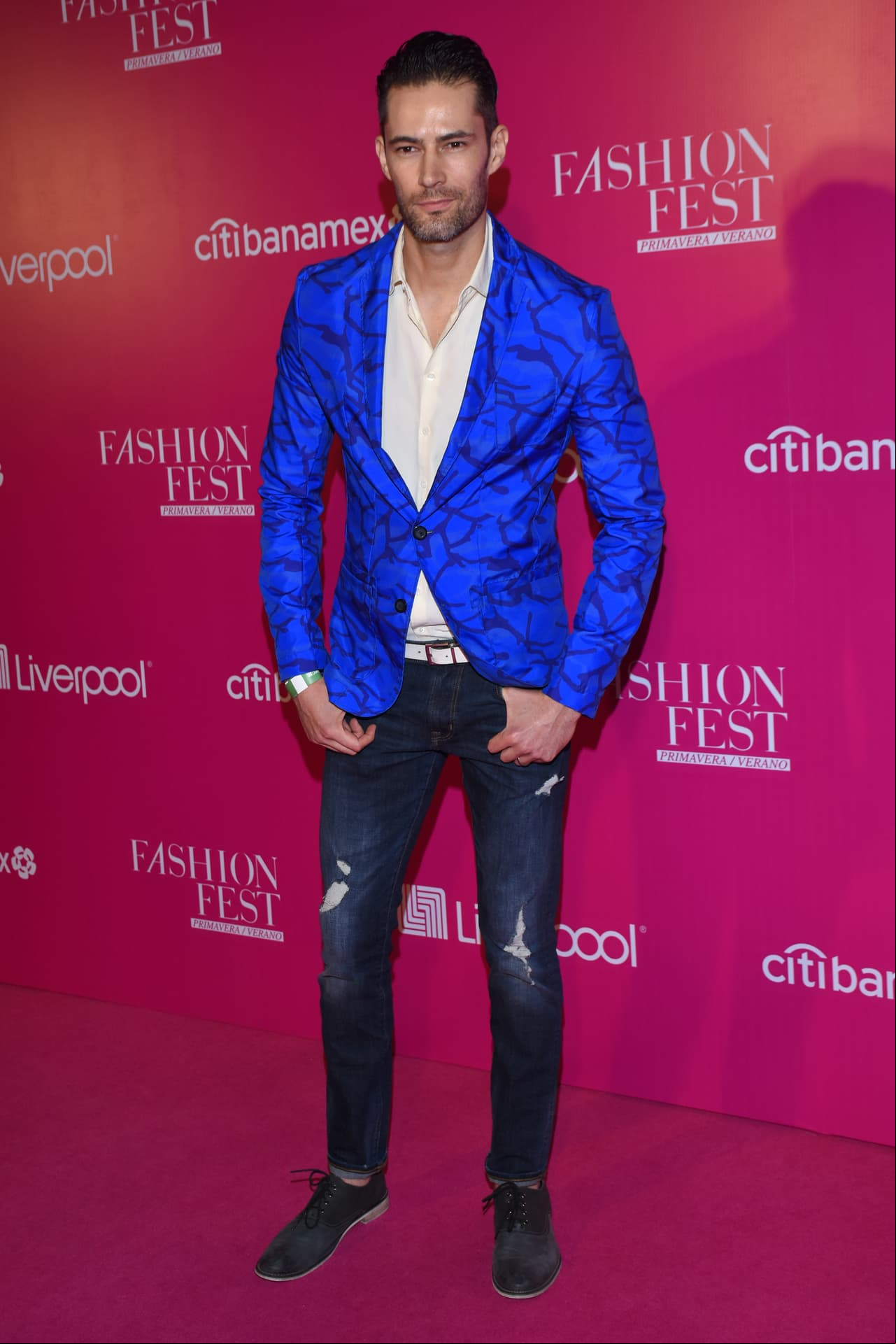 También asistió Alex Durán, actor de 'El Señor de los Cielos'.