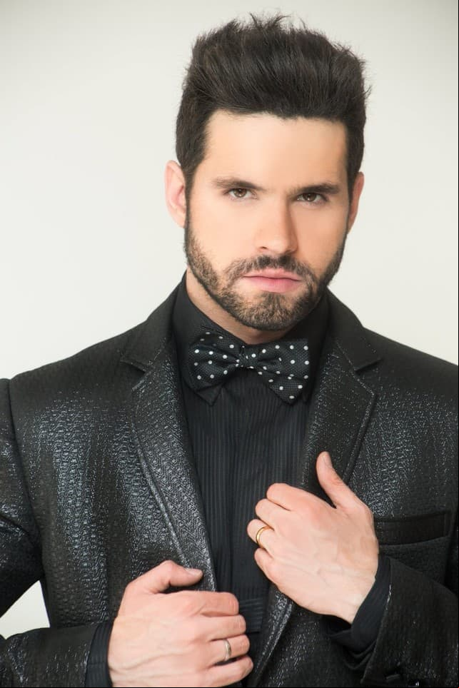 Eleazar Gómez