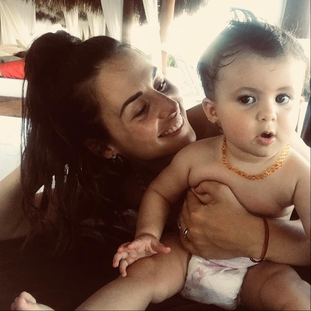 Lúa. Zuria Vega se convirtió en mamá el 11 de enero de 2017 y su hija se ha robado miles de corazones con su belleza.