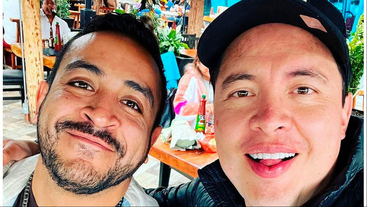 Protagonistas de ‘Amarte duele’ se reencuentran en ‘Me caigo de risa’ y revelan extraña coincidencia que los une