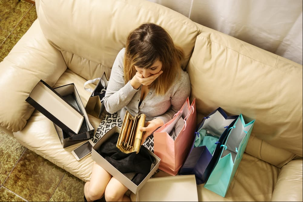 predicciones horoscopos dinero gastar gastando comprando