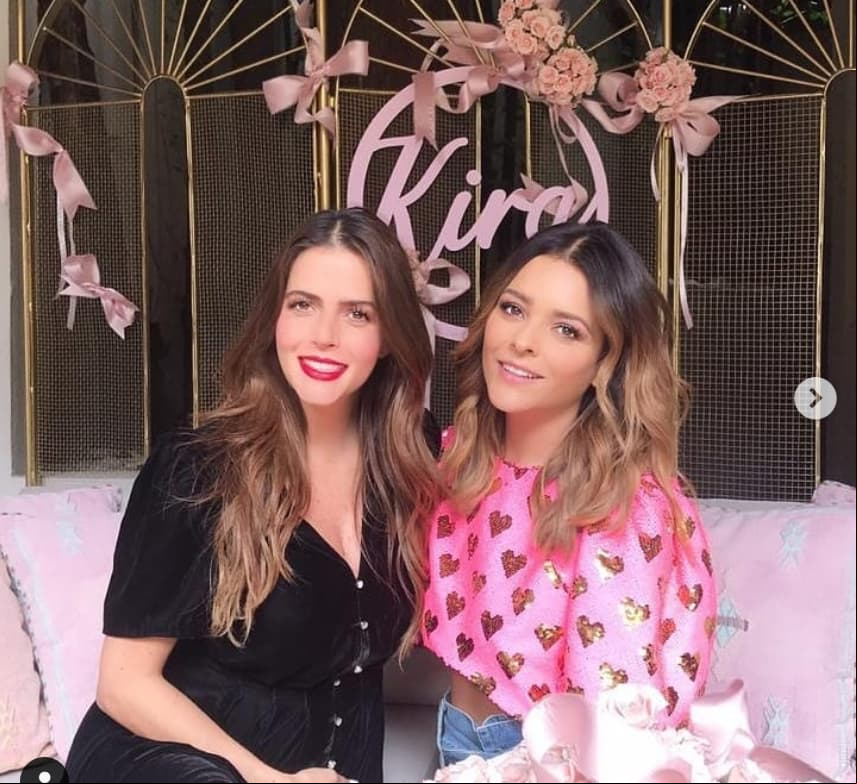 “¡No puedo estar más agradecida por tantas muestras de amor! Gracias Grettell Valdez por organizarme tan lindo baby shower y por hacer que este día se quede en mi memoria toda la eternidad. Gracias a todas mis haditas que vinieron, gracias por tan hermosas palabras, LAS AMO”, indicó Claudia en Instagram, confesando que tenía 30 semanas de embarazo.