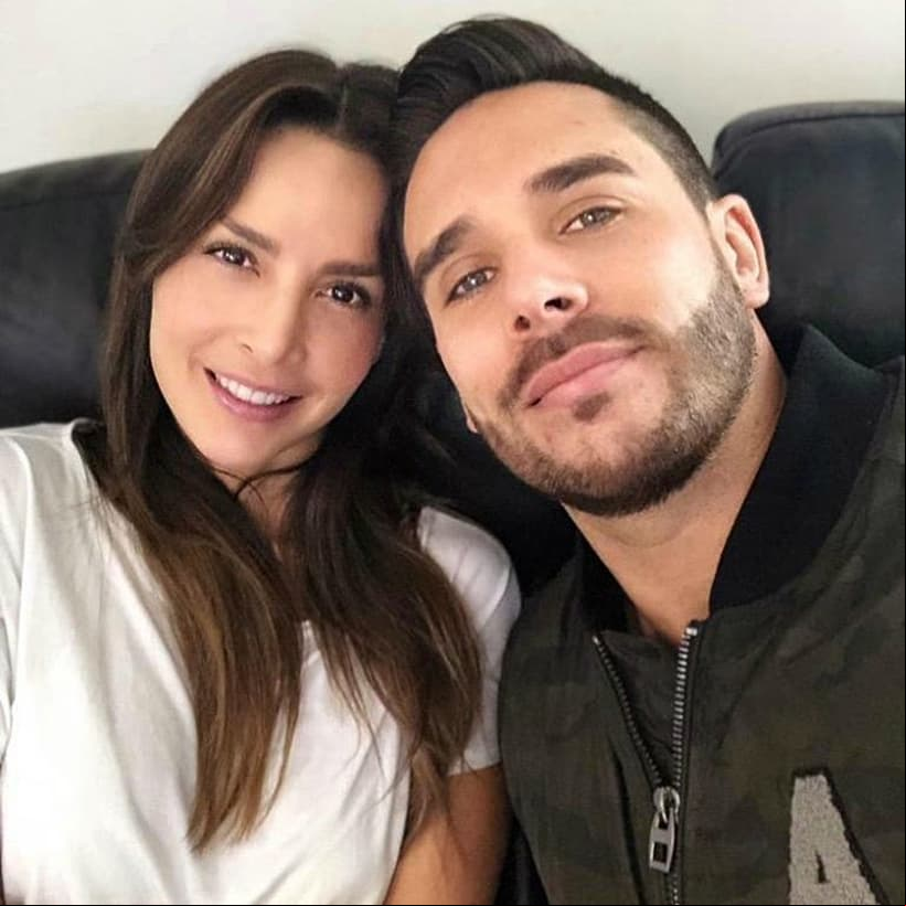 Tras 11 años de relación, Carmen Villalobos y Sebastián Caicedo se casaron el pasado 18 de octubre en Cartagena de Indias, Colombia, en compañía de sus amigos y seres queridos.