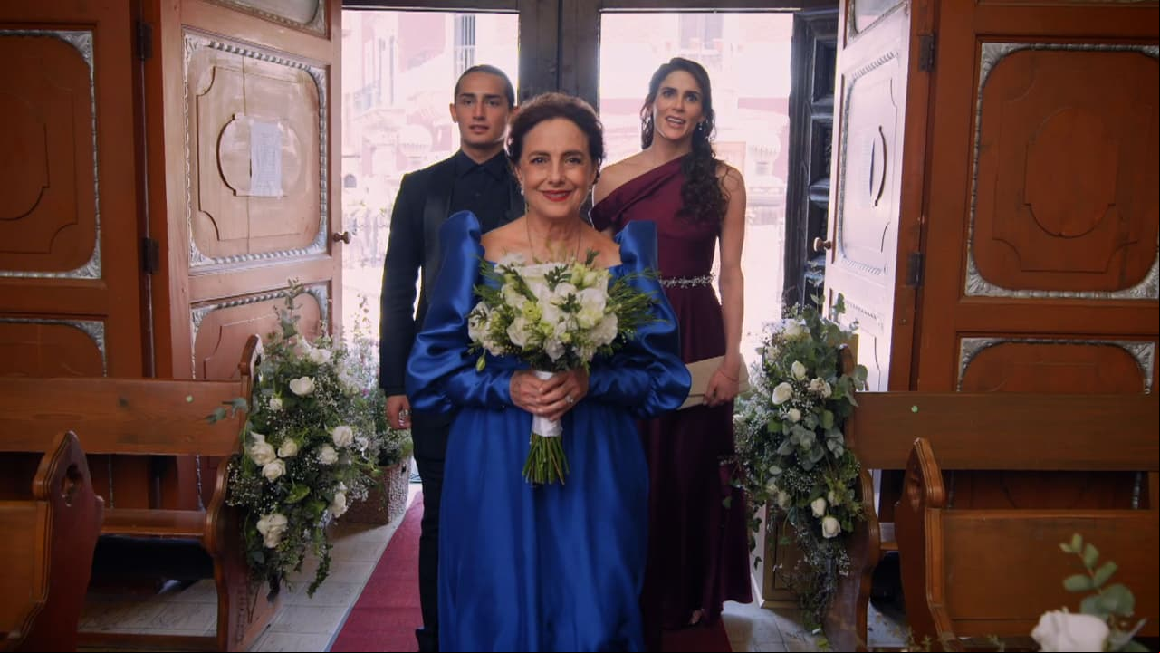 En 'Qué le pasa a mi familia?', la querida 'Luz' unió su vida a la de 'Jesús' en una tierna y divertida boda. ¡La novia lució guapísima!