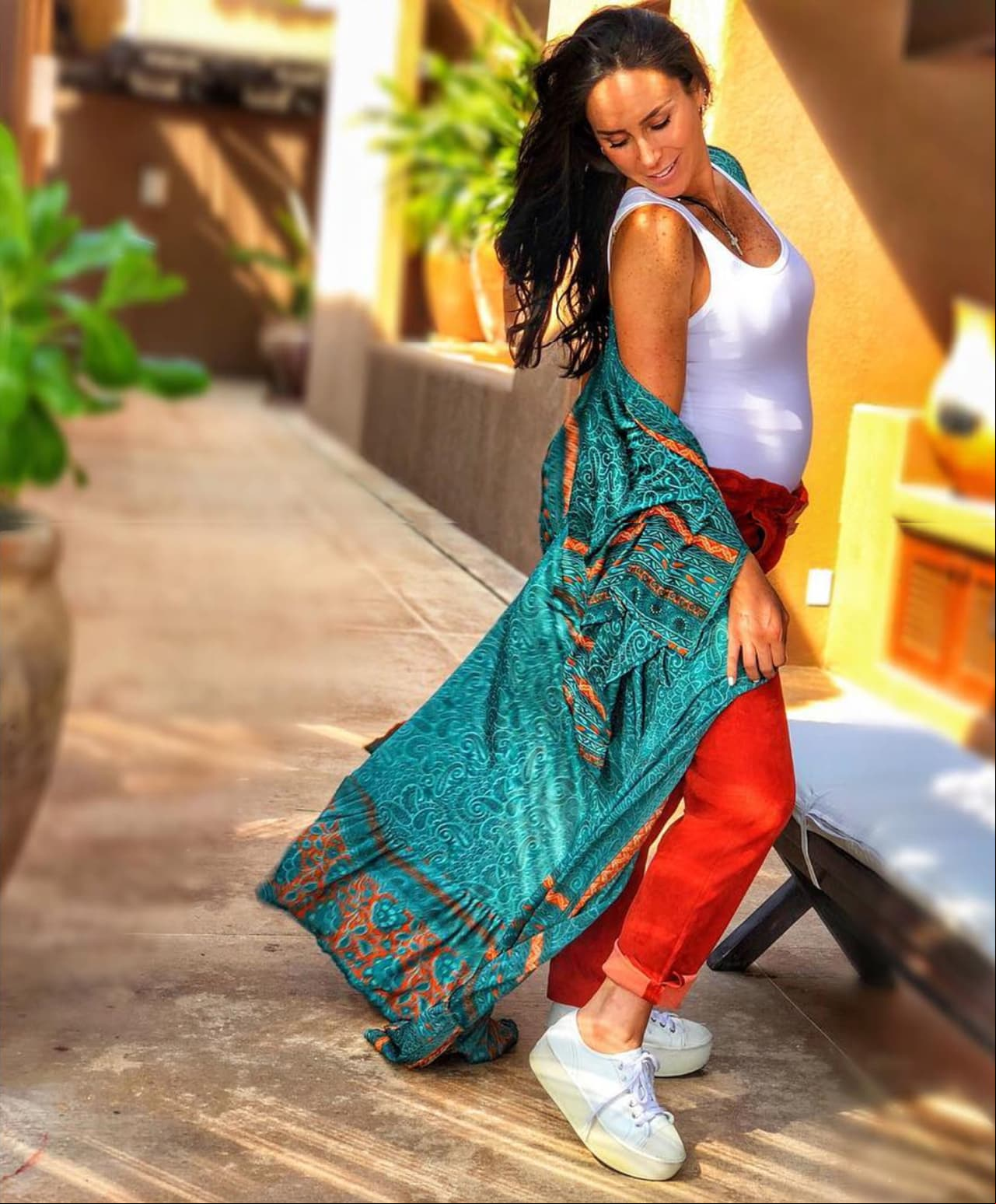 Inés Gómez Mont comparte tierna foto en la recta final de su embarazo