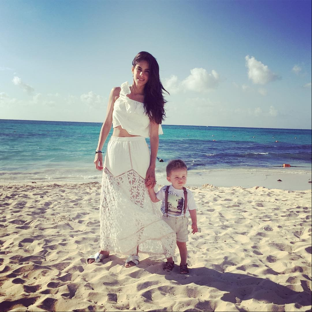 Los viajes a la playa, las horas de juego y hasta las salidas familiares también han sido documentados en su perfil oficial de Instagram.