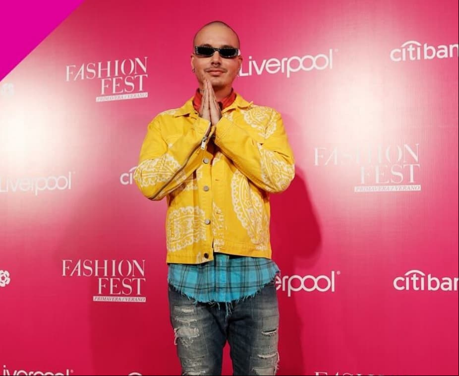 El colombiano interpretó su nuevo sencillo "Machika", "Safari", "Mi Gente", "Bonita", "Ginza" y "Sensualidad".