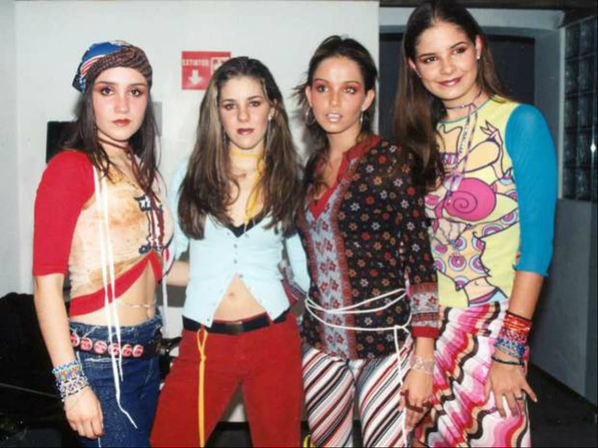 El álbum 'Cuarto para las cuatro' incluye hits como 'Corazón confidente' y 'Entre azul y buenas noches'