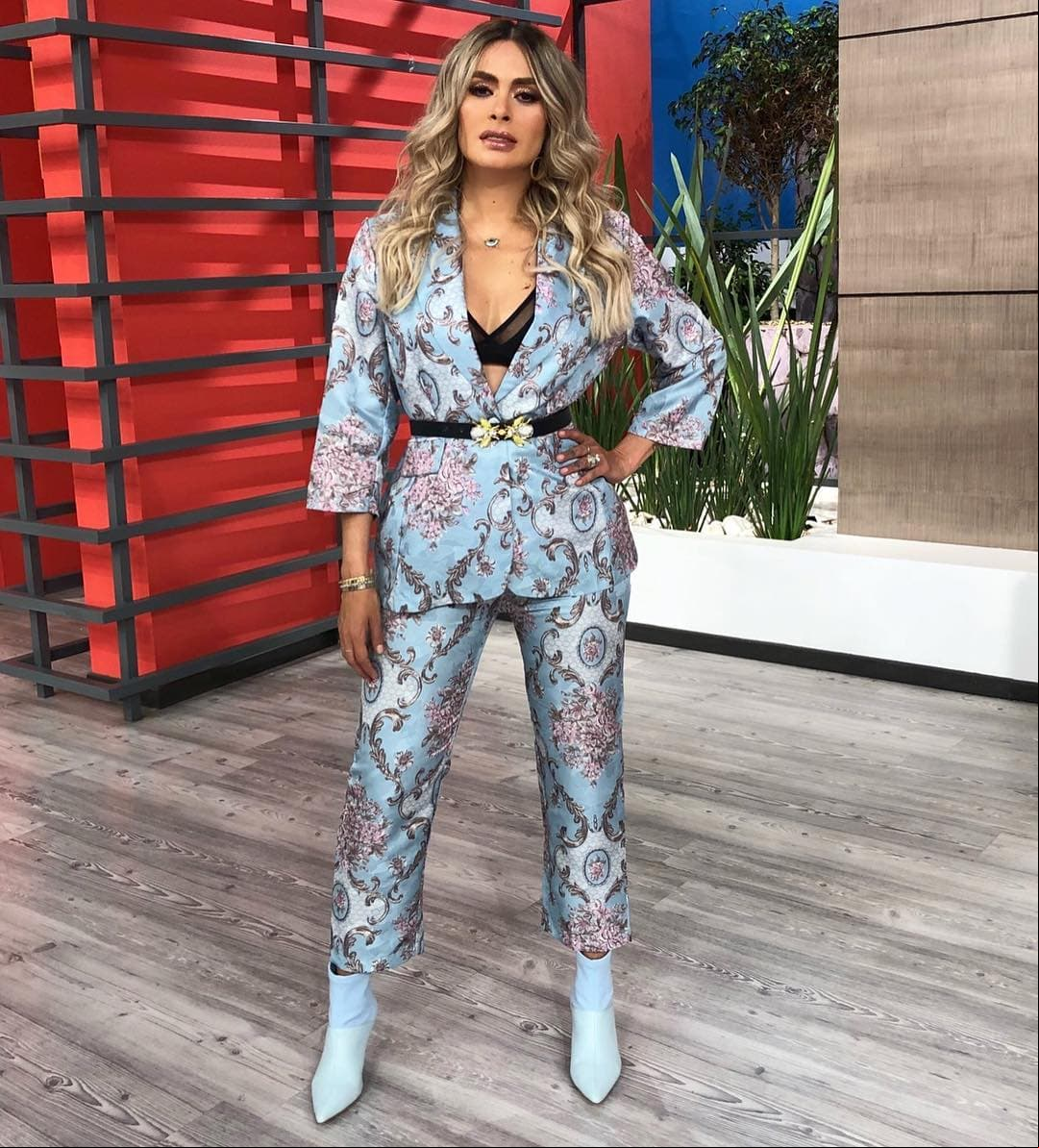 Galilea Montijo presume ropa interior en los looks de la semana