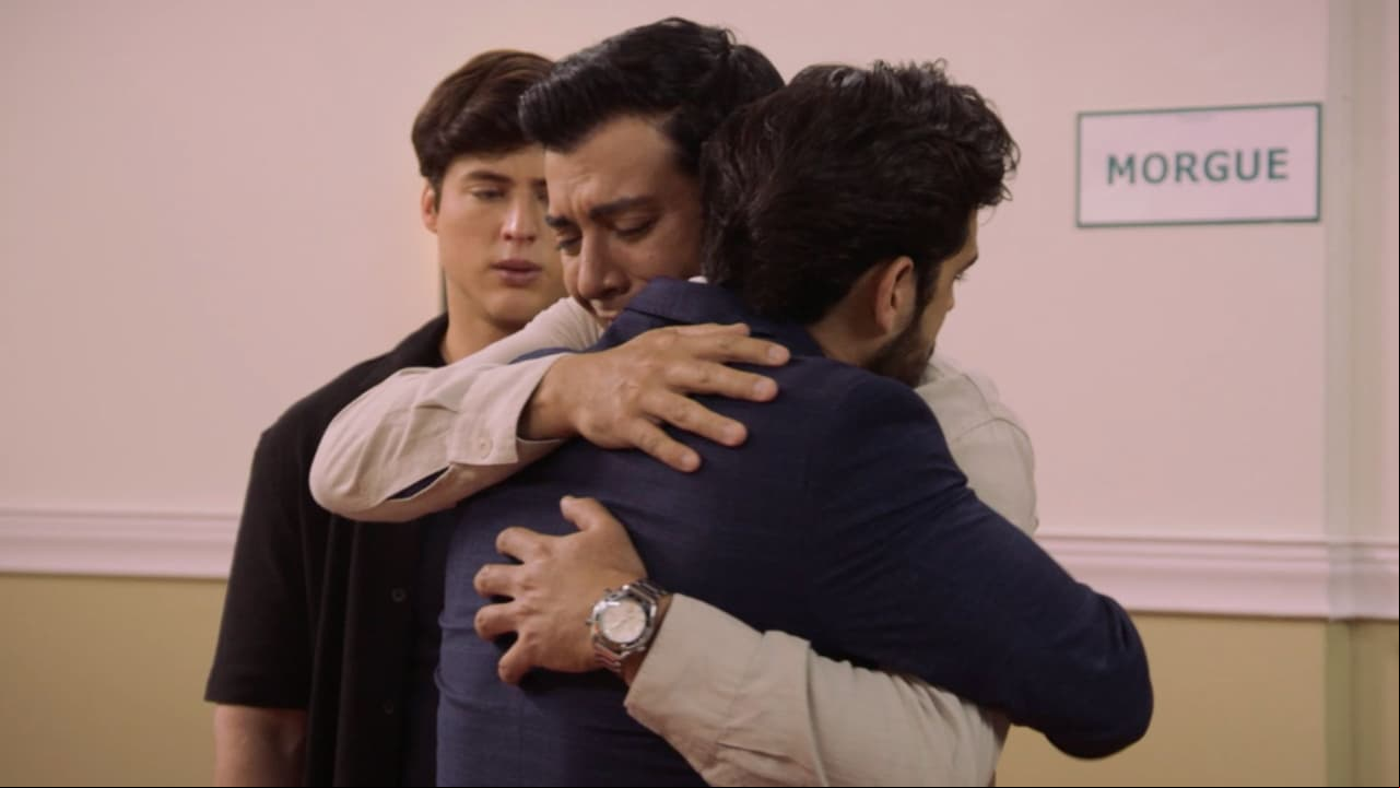 Tomás llora la muerte de Marlon en Amor Amargo