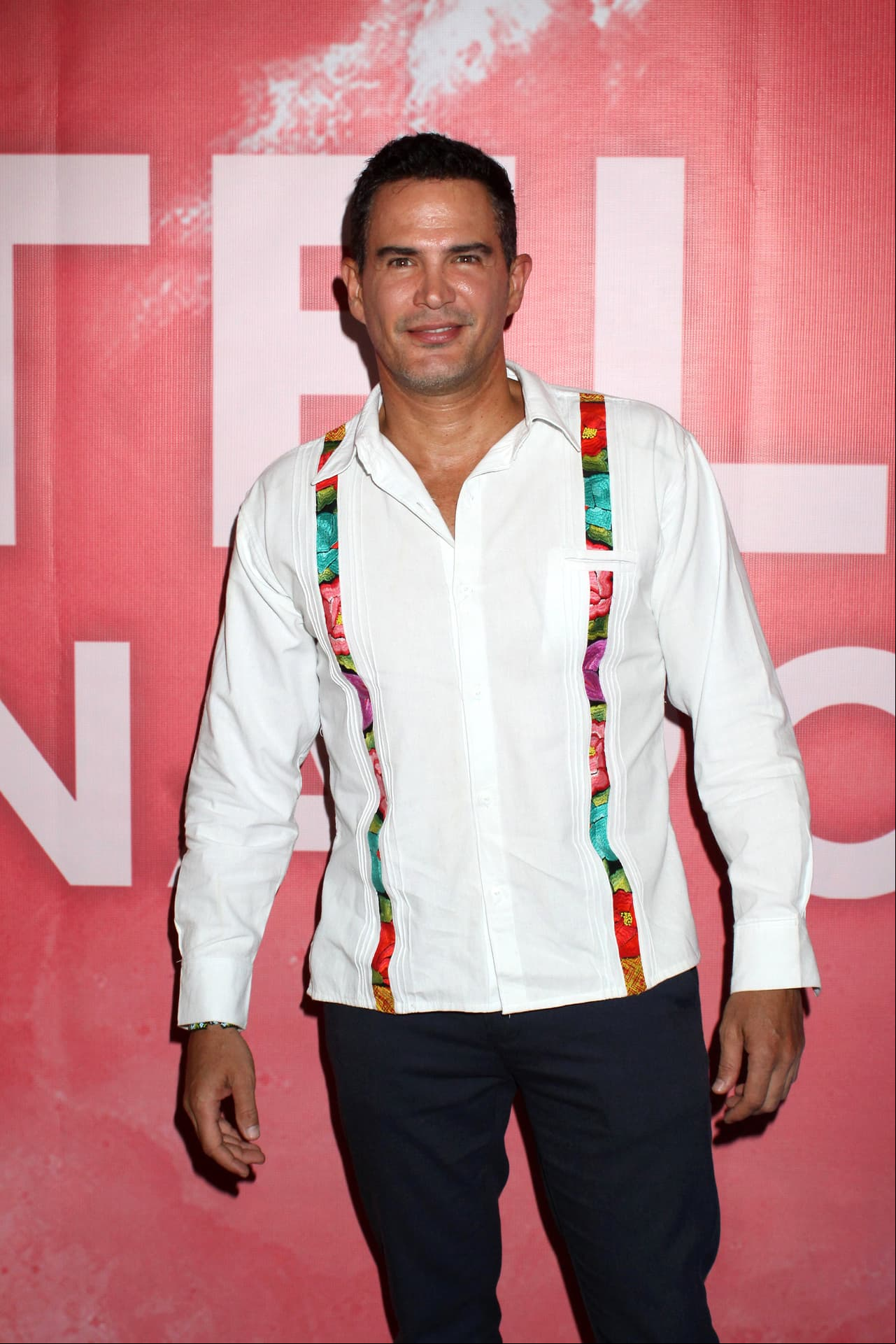 Julio Camejo anuncia la muerte de su mamá con emotiva despedida