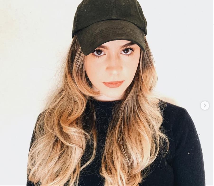 A finales de octubre, Ana Paula, hija de Biby Gaytán y Eduardo Capetillo, sorprendió a sus seguidores al presumir su cambio de look, en el que se deshizo de su cabello negro para convertirse en rubia.