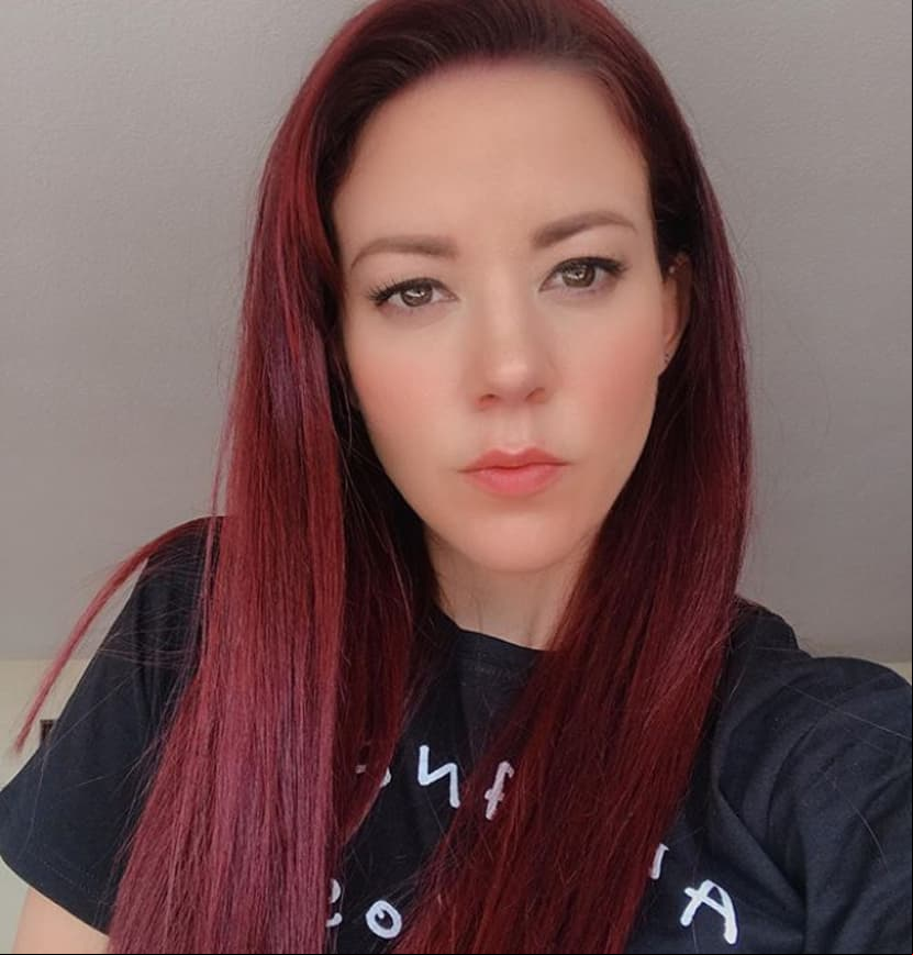 A mediados de diciembre, Fernanda Castillo presumió su cabellera pelirroja debido a las grabaciones de la segunda temporada de la ficción ‘Enemigo íntimo’, volviendo una vez más a su look rubio.