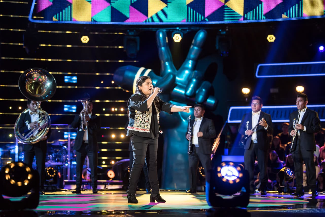 Sin pena y nervios, Fátima impresionó a los coaches con su gran evolución durante la competencia. Entre aplausos y halagos, la participante del Team Lucero se fue satisfecha con su musical.