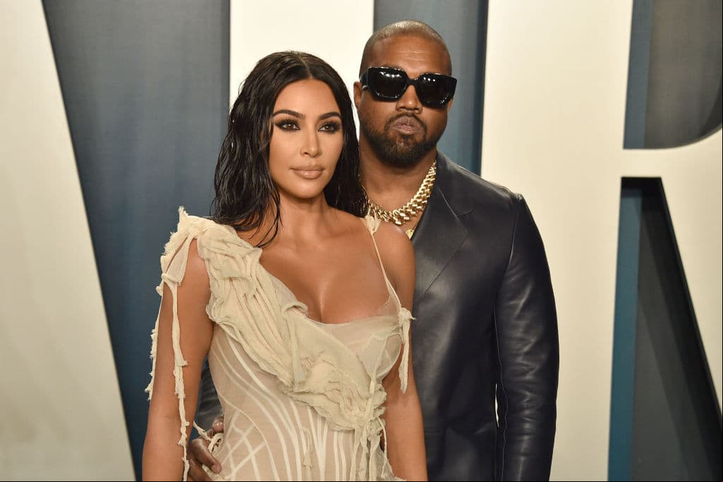 BEVERLY HILLS, CALIFORNIA - FEBRUARY 09: Kim Kardashian and Kanye West attend the 2020 Vanity Fair Oscar Party at Wallis Annenberg Center for the Performing Arts on February 09, 2020 in Beverly Hills, California. (Photo by David Crotty/Patrick McMullan via Getty Images)