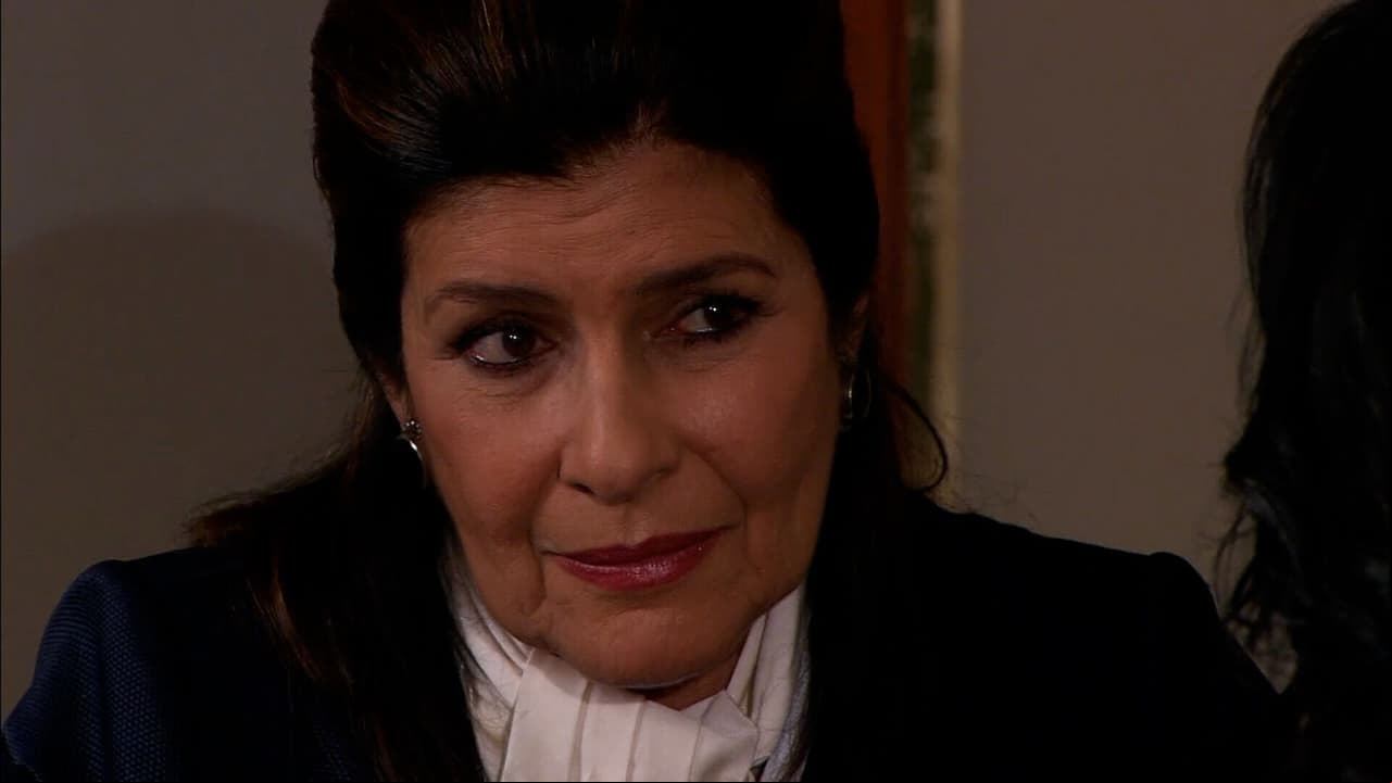 Oriana ofrece millones a Teresa para dejar a Fernando