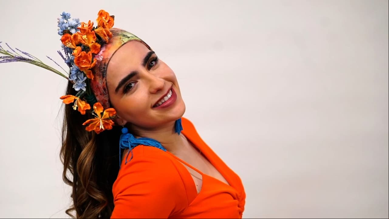 Así se transforma Fernanda Urdapilleta en cotizada modelo de telenovela