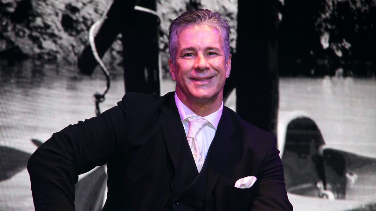 Fernando Carrillo.