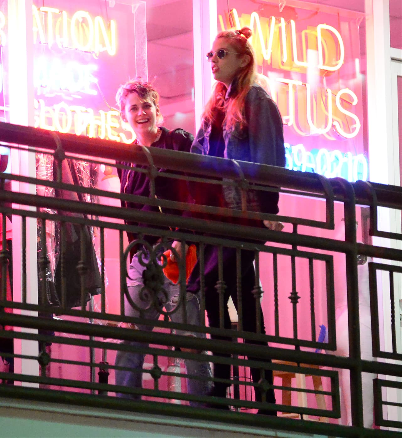 Una noche antes, Kristen y su novia disfrutaron de una salida en la ciudad.