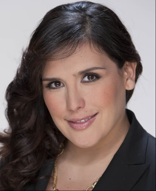 Angélica Vale
