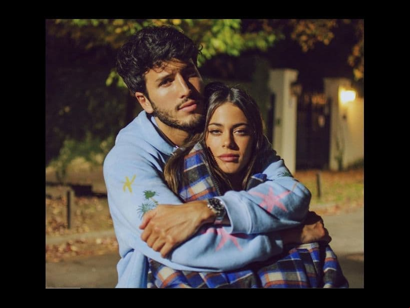 “Decidimos terminar la relación. Vivimos momentos hermosos, pero a veces las cosas no se dan como uno las imagina. Hoy sentimos que esta es la mejor decisión para los dos y siempre quedarán los lindos recuerdos en nuestro corazón”, mencionaron en un comunicado. El romance entre los famosos únicamente duró 11 meses.